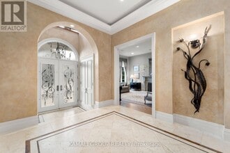 39 Rollscourt Dr in Toronto, ON - Building Photo - Building Photo