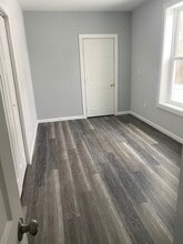 10 Brandt Pl, Unit 2A in Amsterdam, NY - Foto de edificio - Building Photo