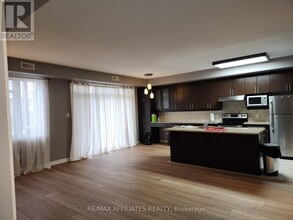 170 Hornchurch Ln in Ottawa, ON - Building Photo - Building Photo