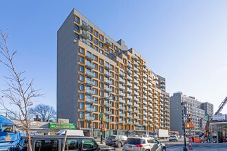 Pointe 310 in Bronx, NY - Building Photo - Building Photo