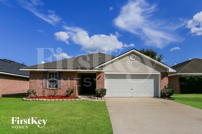 property at 2801 Cross Creek Dr