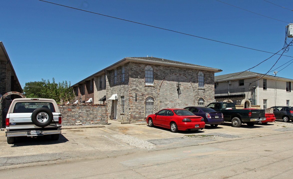 Building F in Arabi, LA - Building Photo