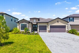 5030 Saratoga Springs Run in Bradenton, FL - Building Photo