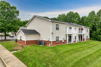 Griffith Commons in Winston-Salem, NC - Building Photo - Building Photo