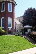 710 Market St, Unit 1st Flr in Williamsport, PA - Foto de edificio - Building Photo