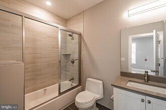 715 S 51st St in Philadelphia, PA - Building Photo - Building Photo