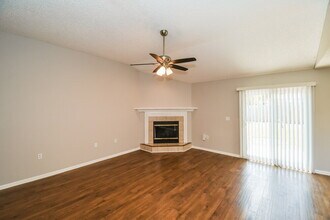 636 Morning Mist Way in Orange Park, FL - Building Photo - Building Photo