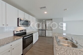 8645 SW 44th Ct in Ocala, FL - Foto de edificio - Building Photo