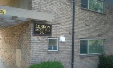 London Apartments in Seattle, WA - Foto de edificio - Building Photo