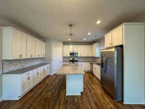 5571 Tall Timbers Dr in Fayetteville, NC - Building Photo - Building Photo