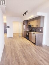 4878 Powers Cmn in Burlington, ON - Building Photo - Building Photo