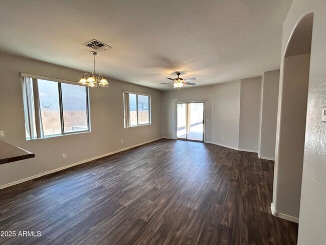 7010 S 37th Glen in Phoenix, AZ - Building Photo - Building Photo