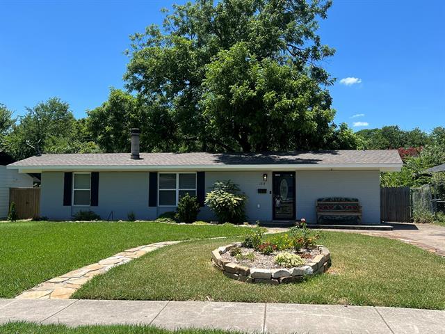 1317 Wisteria Way in Richardson, TX - Building Photo