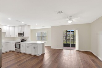 2408 Barley Club Ct in Orlando, FL - Building Photo - Building Photo