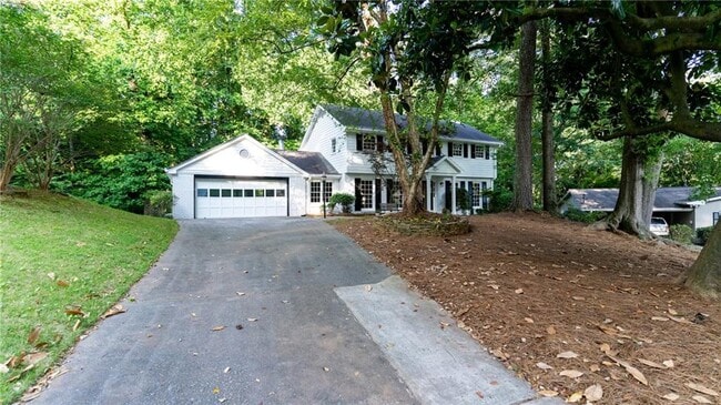 property at 3873 Rains Ct NE