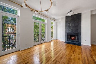 1619 W Le Moyne St in Chicago, IL - Building Photo - Building Photo