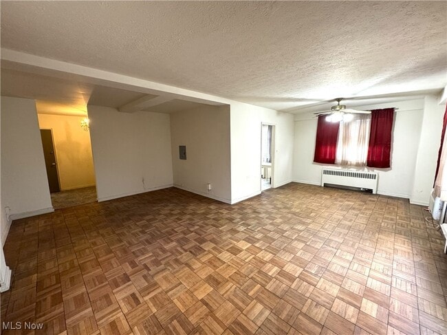 property at 11820 Edgewater Dr