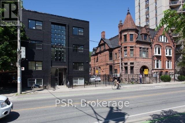 256-256 Sherbourne St in Toronto, ON - Building Photo