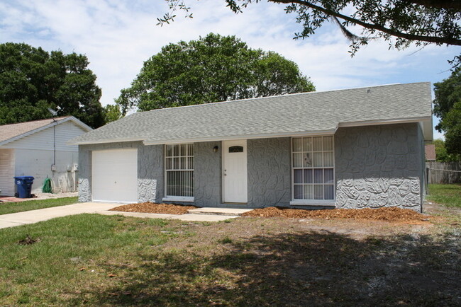 3512 Monte Rio St in New Port Richey, FL - Building Photo - Building Photo