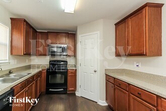 5618 Turtleback Ct in Charlotte, NC - Foto de edificio - Building Photo