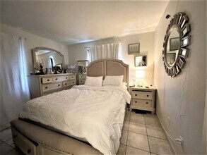 17 Carey Ave in Watertown, MA - Building Photo - Building Photo