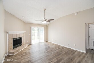 542 Ashcroft Landing Dr in Jacksonville, FL - Building Photo - Building Photo
