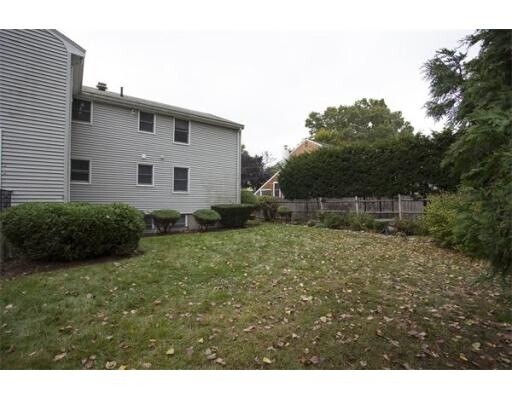 39 Loomis St, Unit 39 Loomis St. in Cambridge, MA - Foto de edificio - Building Photo