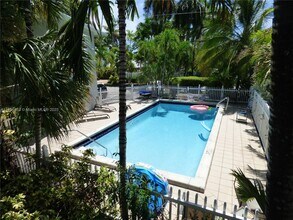 417 NE 17th Ave in Fort Lauderdale, FL - Building Photo - Building Photo