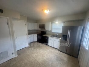 1587 Garwood Dr in Dayton, OH - Building Photo - Building Photo