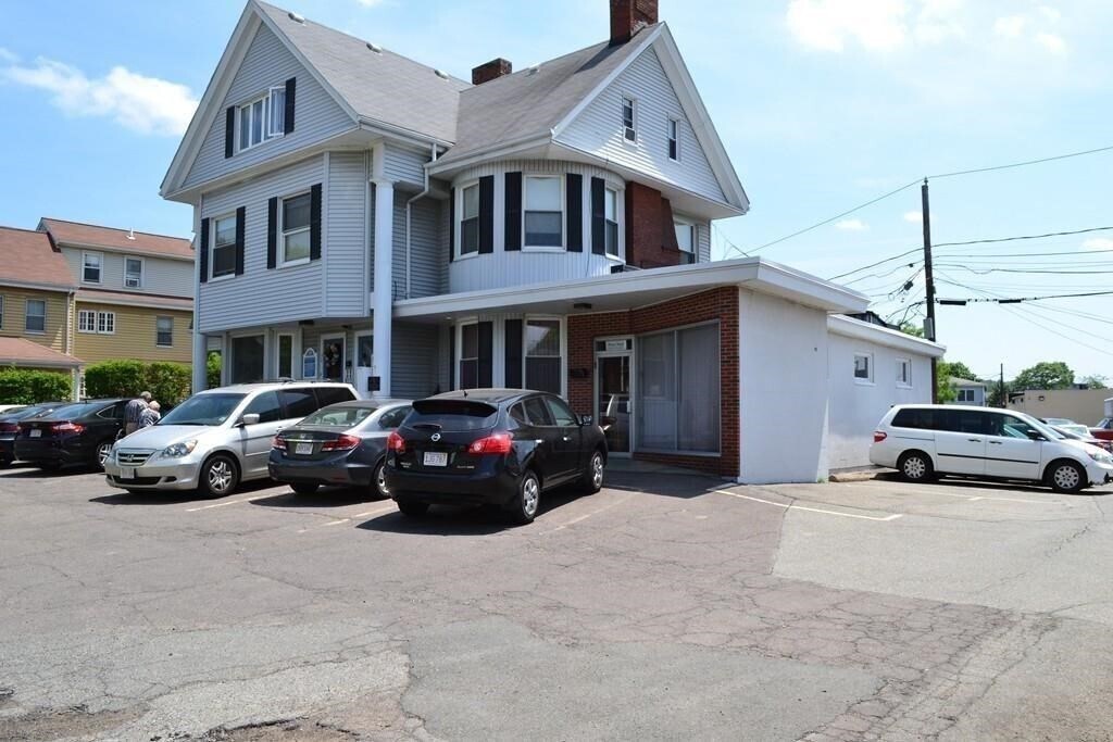 34 Chestnut St-Unit -5 in Wakefield, MA - Building Photo