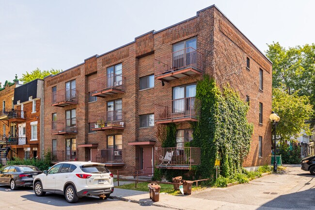 4480 Drolet Rue
