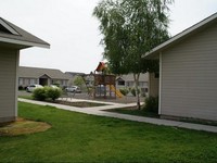 Valley Commons I & II Apartments in Sunnyside, WA - Building Photo - Building Photo