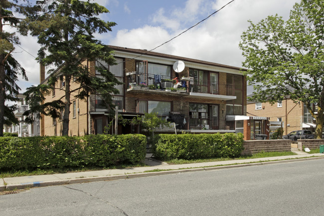 158-160 Shaftesbury St in Toronto, ON - Building Photo - Primary Photo