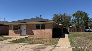 2302 40th St in Lubbock, TX - Building Photo - Building Photo