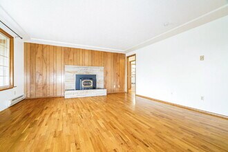 7808 S Ainsworth Ave in Tacoma, WA - Building Photo - Building Photo