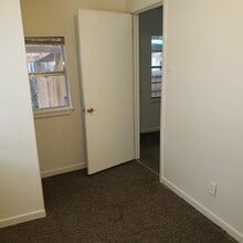 309 Fowzer St, Unit A in Taylor, TX - Building Photo - Building Photo