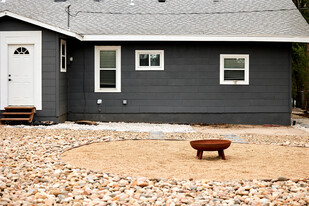 818 E Las Animas St in Colorado Springs, CO - Building Photo