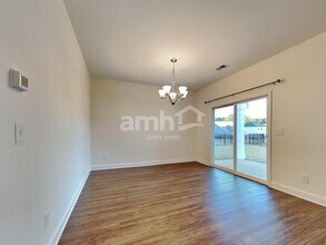 231 Lake End Dr in Loganville, GA - Foto de edificio - Building Photo