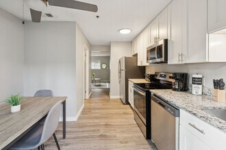 2045 Kenridge Pkwy in Decatur, GA - Building Photo - Building Photo