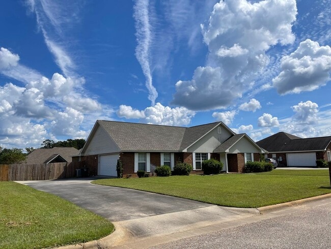 214 Sonya Dr in Enterprise, AL - Building Photo - Building Photo