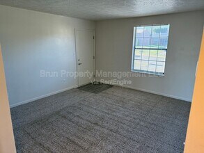 4812 Cannon Ridge Dr in Knoxville, TN - Building Photo - Building Photo