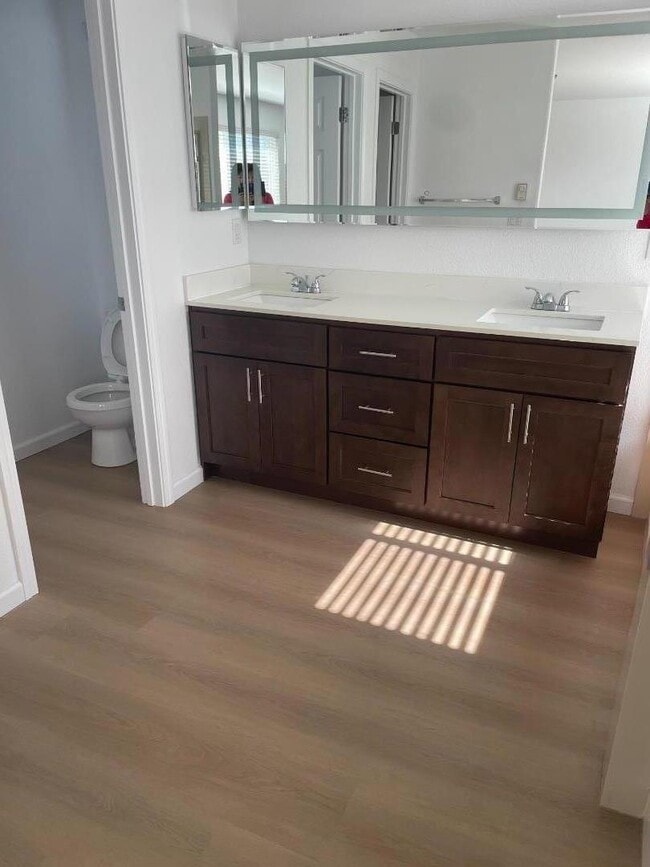 668 Town Square in Lathrop, CA - Building Photo - Building Photo