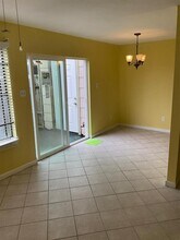 7824 W Bellfort St in Houston, TX - Building Photo - Building Photo