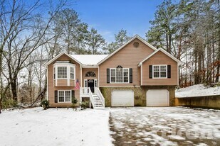 5085 Forest View Trail in Douglasville, GA - Building Photo