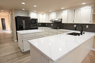 5976 Post Oak Cir in San Jose, CA - Building Photo - Building Photo