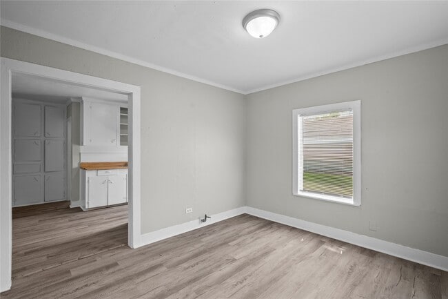 property at 331 9th St N