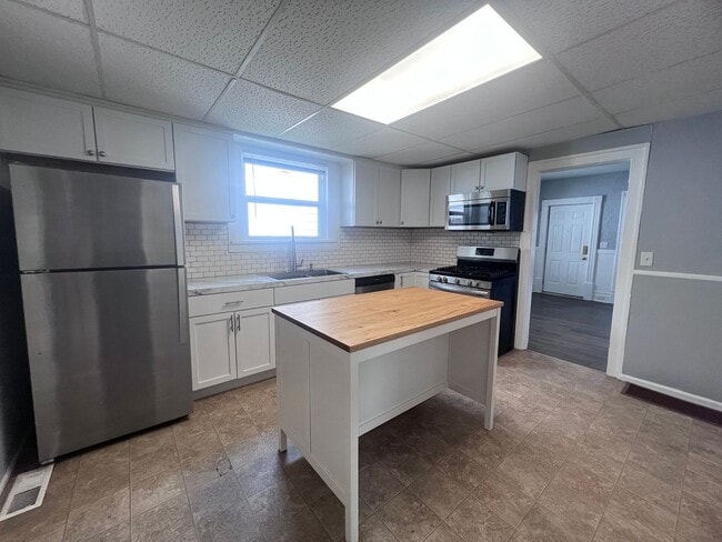 property at 1417 North Ave NE