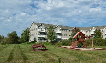 Bridgewater Estates in Alexandria, MN - Building Photo - Building Photo