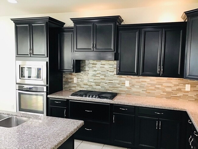 7031 W Knox Rd in Chandler, AZ - Building Photo - Building Photo