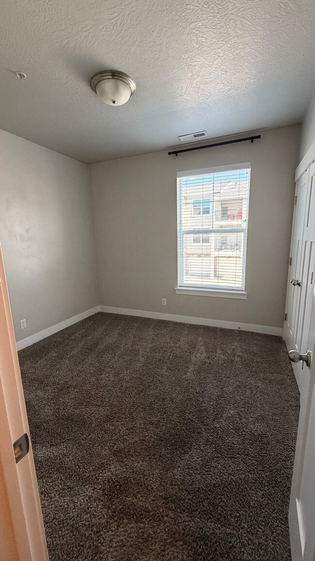 property at 85 W Silver Springs Dr